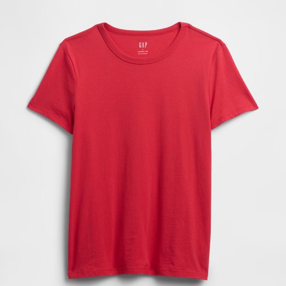 GAP Women’s Red Crewneck Short Sleeve Tee